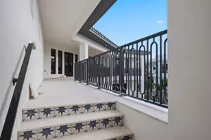 298 NE 8th St, Boca Raton, FL 33432 - Photo 56