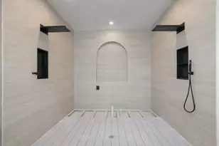 298 NE 8th St, Boca Raton, FL 33432 - Photo 24