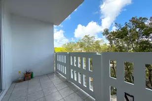 919 Hillcrest Dr, Hollywood, FL 33021 - Photo 8