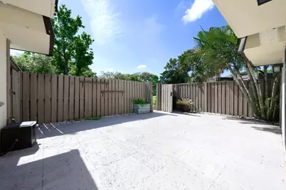 319 3rd Court, Palm Beach Gardens, FL 33410 - Photo 18