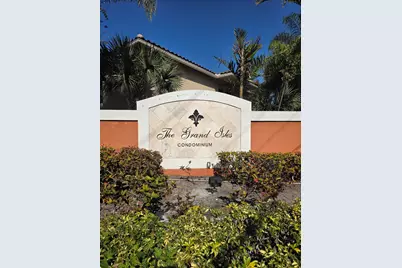 4175 N Haverhill Road #907, West Palm Beach, FL 33417 - Photo 2