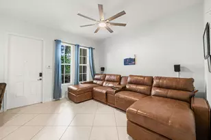 704 NW 83rd Pl, Boca Raton, FL 33487 - Photo 6