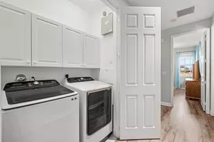 704 NW 83rd Pl, Boca Raton, FL 33487 - Photo 22