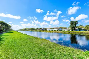 704 NW 83rd Pl, Boca Raton, FL 33487 - Photo 32