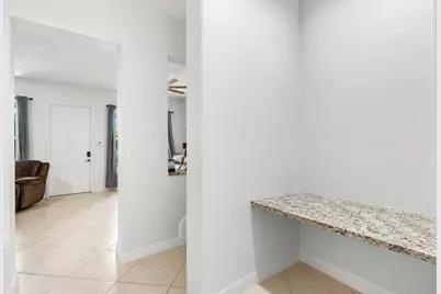 704 NW 83rd Place, Boca Raton, FL 33487 - Photo 10