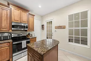704 NW 83rd Pl, Boca Raton, FL 33487 - Photo 14