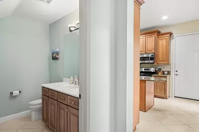 704 NW 83rd Place, Boca Raton, FL 33487 - Photo 12