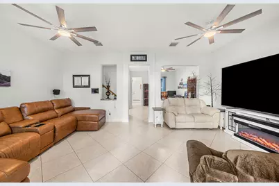 704 NW 83rd Place, Boca Raton, FL 33487 - Photo 4