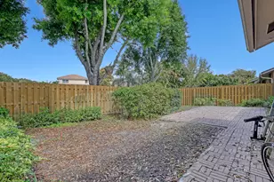 11890 Donlin Dr, Wellington, FL 33414 - Photo 22