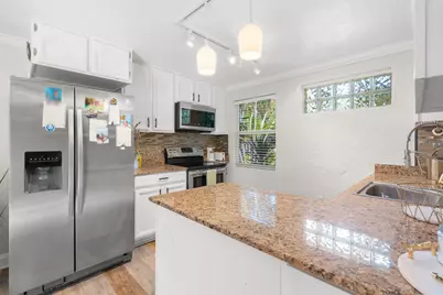 614 NE 28th Street #106, Wilton Manors, FL 33334 - Photo 8