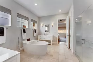 12104 Waterstone Cir, Palm Beach Gardens, FL 33412 - Photo 18