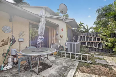 8957 NW 44th Court, Sunrise, FL 33351 - Photo 42