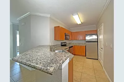 140 SW Peacock Boulevard SW #21-204, Port Saint Lucie, FL 34986 - Photo 6