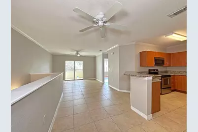 140 SW Peacock Boulevard SW #21-204, Port Saint Lucie, FL 34986 - Photo 4