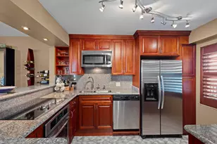 3520 Oaks Way, Pompano Beach, FL 33069 - Photo 2