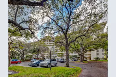 3520 Oaks Way #510, Pompano Beach, FL 33069 - Photo 36