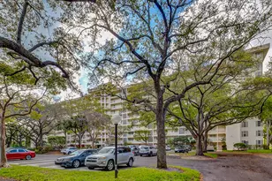 3520 Oaks Way, Pompano Beach, FL 33069 - Photo 36