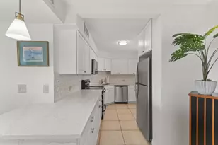 136 Lakeshore Dr, North Palm Beach, FL 33408 - Photo 4