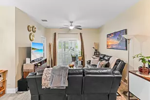 3043 Grandiflora Dr, Greenacres, FL 33467 - Photo 10