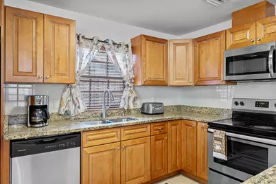 1120 NE 42nd Court, Pompano Beach, FL 33064 - Photo 14
