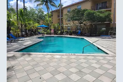 751 N Pine Island Road, Plantation, FL 33324 - Photo 30