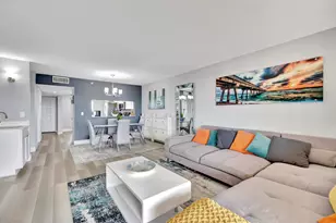 2200 S Cypress Bend Dr S, Pompano Beach, FL 33069 - Photo 18
