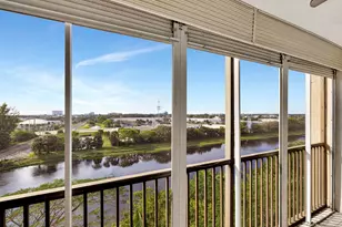 2200 S Cypress Bend Dr S, Pompano Beach, FL 33069 - Photo 32