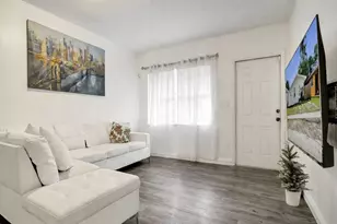 250 NW 83rd St, Miami, FL 33150 - Photo 4