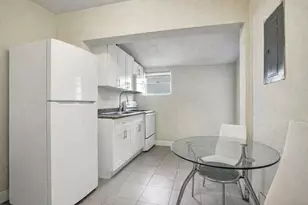 250 NW 83rd St, Miami, FL 33150 - Photo 18