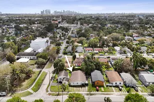 250 NW 83rd St, Miami, FL 33150 - Photo 56