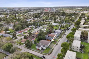 250 NW 83rd St, Miami, FL 33150 - Photo 48