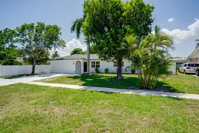 598 Coral Way, Delray Beach, FL 33445 - Photo 2