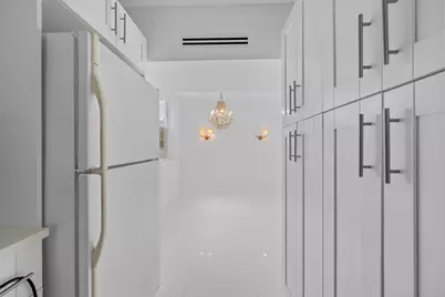 401 Peruvian #2010, Palm Beach, FL 33480 - Photo 6