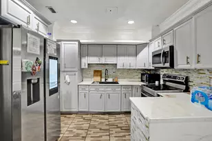 640 NE 160th St, Miami, FL 33162 - Photo 6