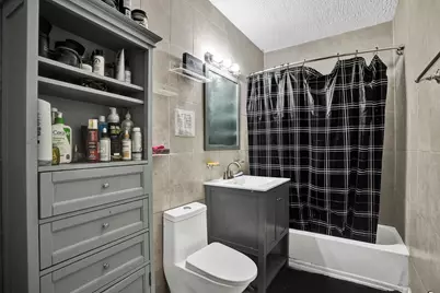 640 NE 160th Street, Miami, FL 33162 - Photo 22