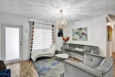 640 NE 160th Street, Miami, FL 33162 - Photo 2