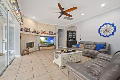 2704 Serenity Circle N, Fort Pierce, FL 34981 - Photo 18