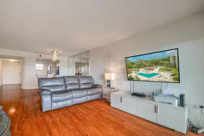 3930 Inverrary Boulevard #703-d, Lauderhill, FL 33319 - Photo 2
