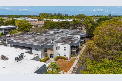 2820 Riverside #203, Coral Springs, FL 33065 - Photo 10