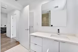 1482 NE 34th St, Oakland Park, FL 33334 - Photo 14