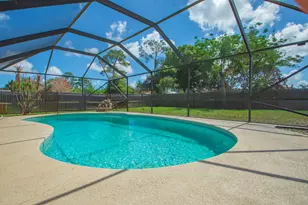 480 SE Evergreen Terrace, Port Saint Lucie, FL 34983 - Photo 6