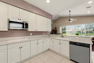 2924 SW Chatham Ln, Port Saint Lucie, FL 34953 - Photo 18