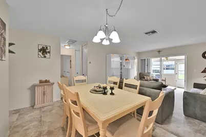 4796 Cresthaven Boulevard #B, West Palm Beach, FL 33415 - Photo 4