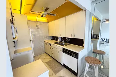 4015 Oakridge A #4015, Deerfield Beach, FL 33442 - Photo 14