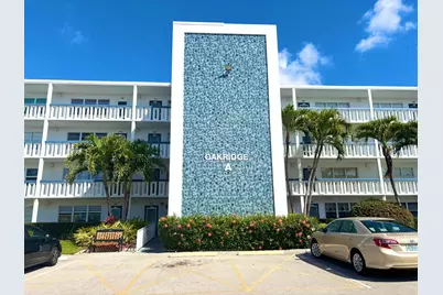 4015 Oakridge A #4015, Deerfield Beach, FL 33442 - Photo 2