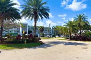 4015 Oakridge A, Deerfield Beach, FL 33442 - Photo 4