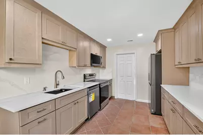 371 W 34th, Riviera Beach, FL 33404 - Photo 6