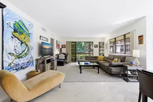 137 Brackenwood Rd, Palm Beach Gardens, FL 33418 - Photo 1