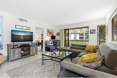 137 Brackenwood Road, Palm Beach Gardens, FL 33418 - Photo 8