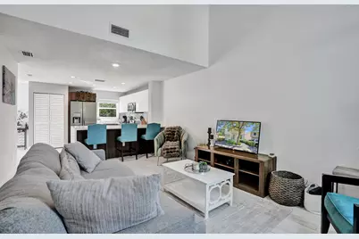 9841 NW 9th Court, Plantation, FL 33324 - Photo 6